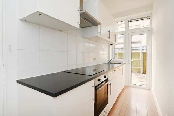 Medium property photo - Troelstrakade 447, 2531 AK Den Haag